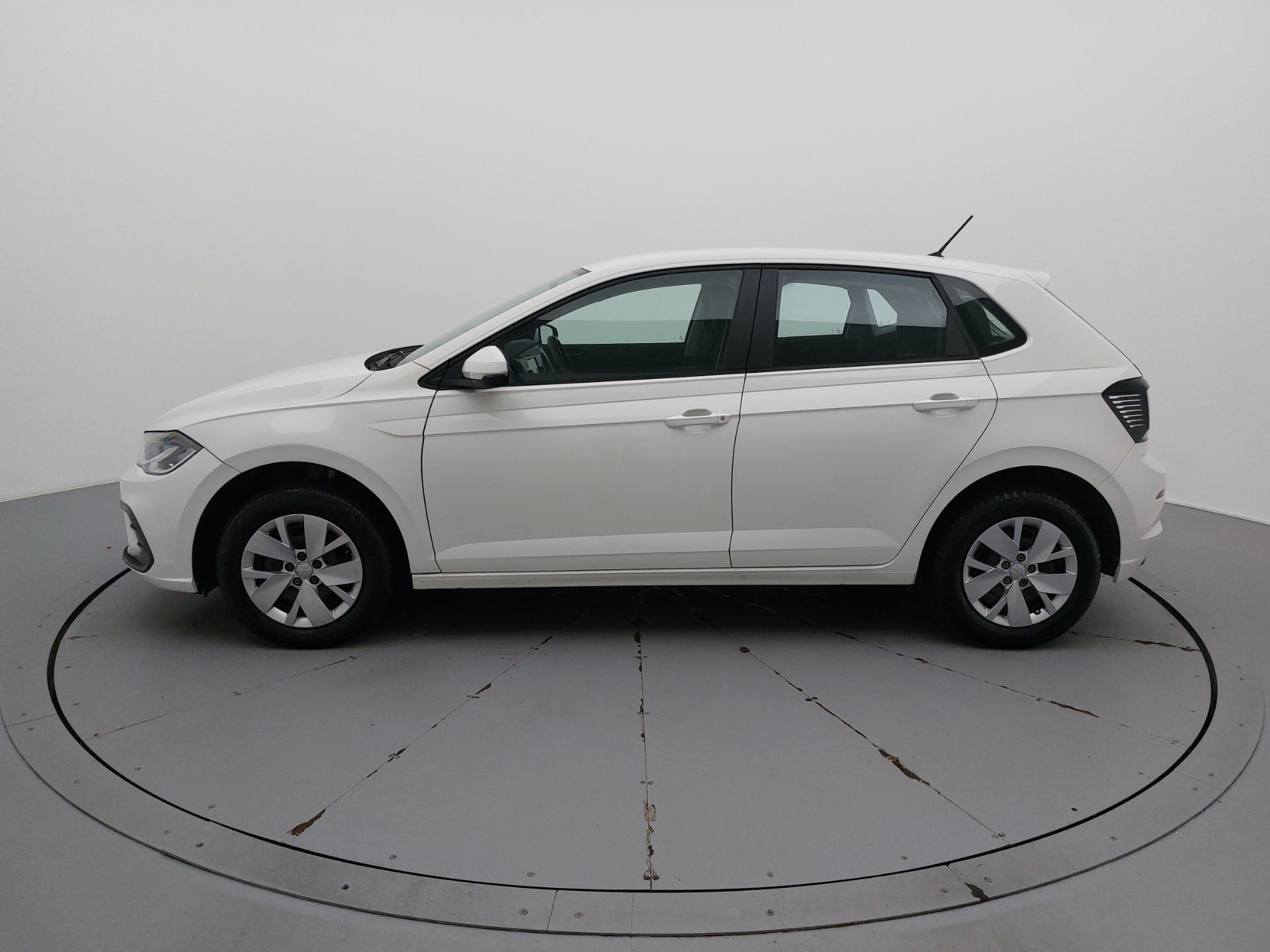 VOLKSWAGEN POLO 1.0 - Vista 2